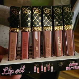 Hello Kitty Yyylejs Pretty Lip Oil - Various Shaded To Choose New